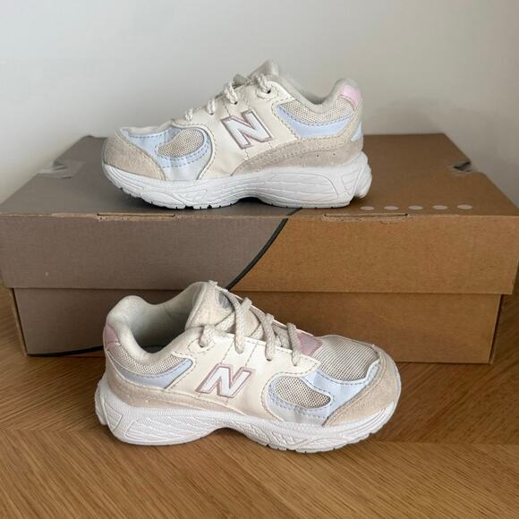 New Balance 2002 R Sea Salt/Pink/Ice Blue Toddler Sneakers - SZ 9 C - Picture 11 of 13